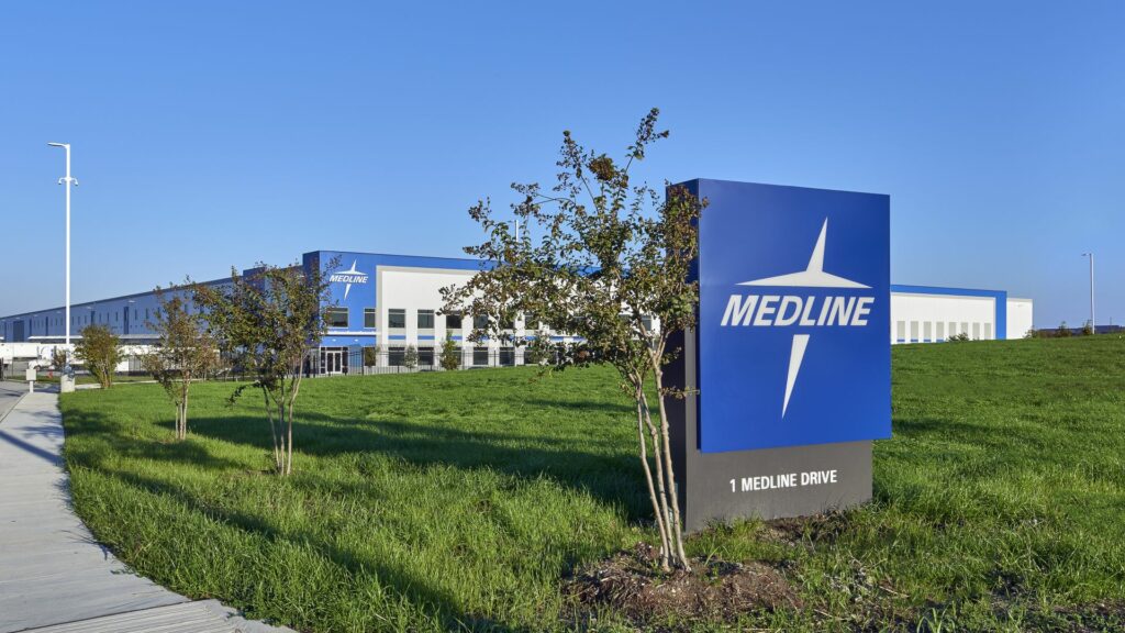 c DVDesign_Medline Exteriors_001